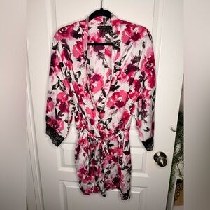 Donna Karan Pink and Black Floral Robe